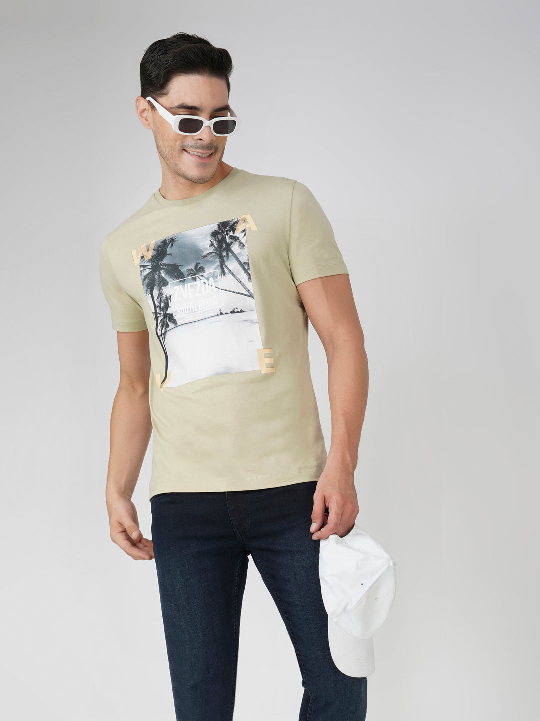 HAZLEWOOD BRANDING PHOTO PRINT POSE VIEW