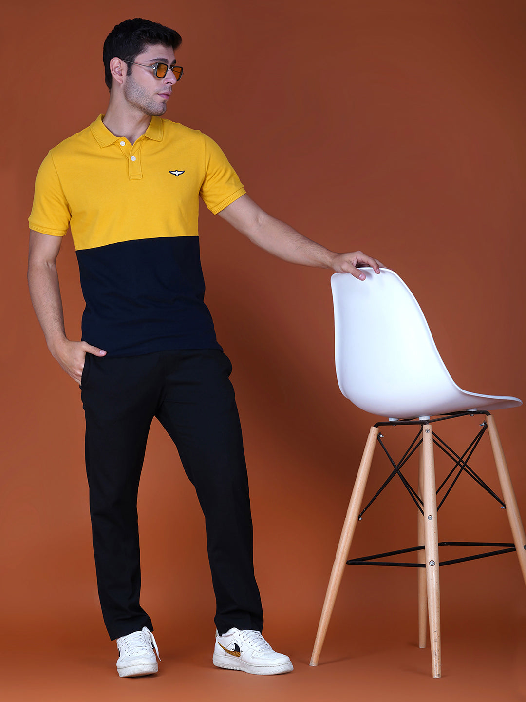 Yellow/Navy Color Block pose view