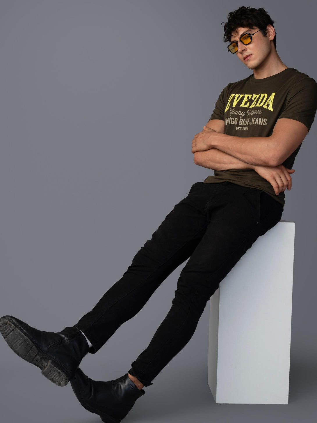 FOREST NIGHT  BRANDING  
T-SHIRT POSE VIEW