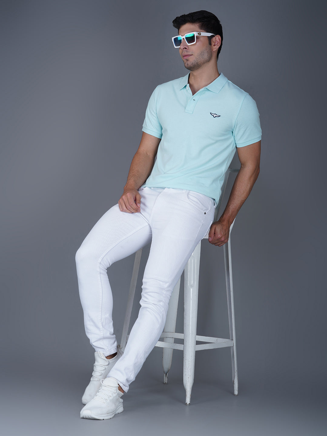 BLEASHED AQUA  POLO POSE VIEW